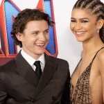 Genera un título atractivo y optimizado para SEO para el artículo "Zendaya y Tom Holland, ¿dónde trazan la línea entre su relación y el trabajo?". El título debe ser emocionante y contener una palabra clave relevante, no colocar las iniciales de cada palabra con mayúsculas, sino que la mayúscula debe ir únicamente si es necesario según las reglas gramaticales, es decir la primer palabra si debe empezar con mayúscula asi como tambien los siglas, número romanos, nombres propios, como los nombres de personas, animales, lugares, países, ciudades, regiones, continentes, ríos, montañas, etc. Limita el título a 60 caracteres, pero asegúrate de que sea irresistible para los lectores.