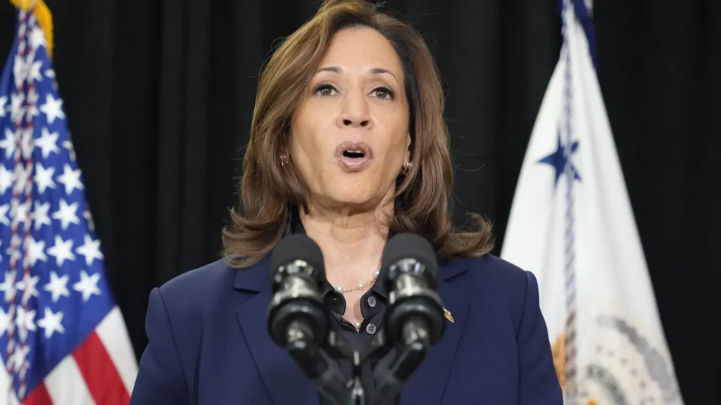 Kamala Harris cumple 60 años en el corazón de la campaña electoral