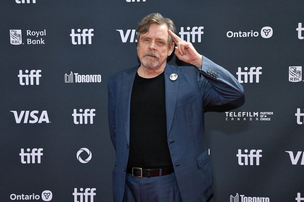 Mark Hamill provoca reacciones tras tuit anti-Trump inspirado en Carrie Fisher