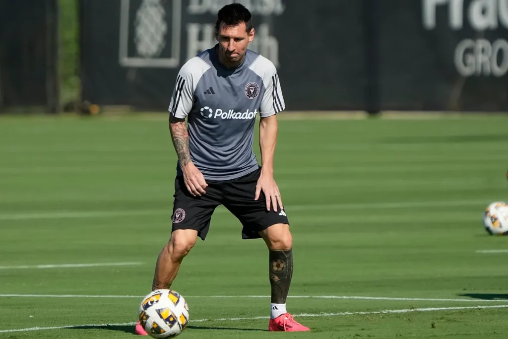 Messi Regresa al Juego: Martino Anuncia su Disponibilidad Tras 2 Meses