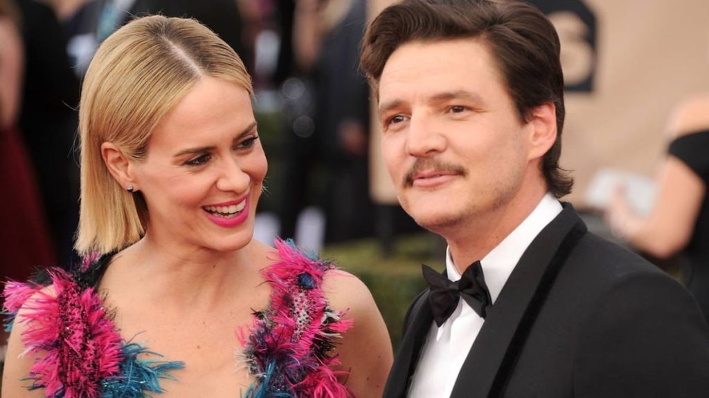 Sarah Paulson revela cómo ayudó a Pedro Pascal en su carrera