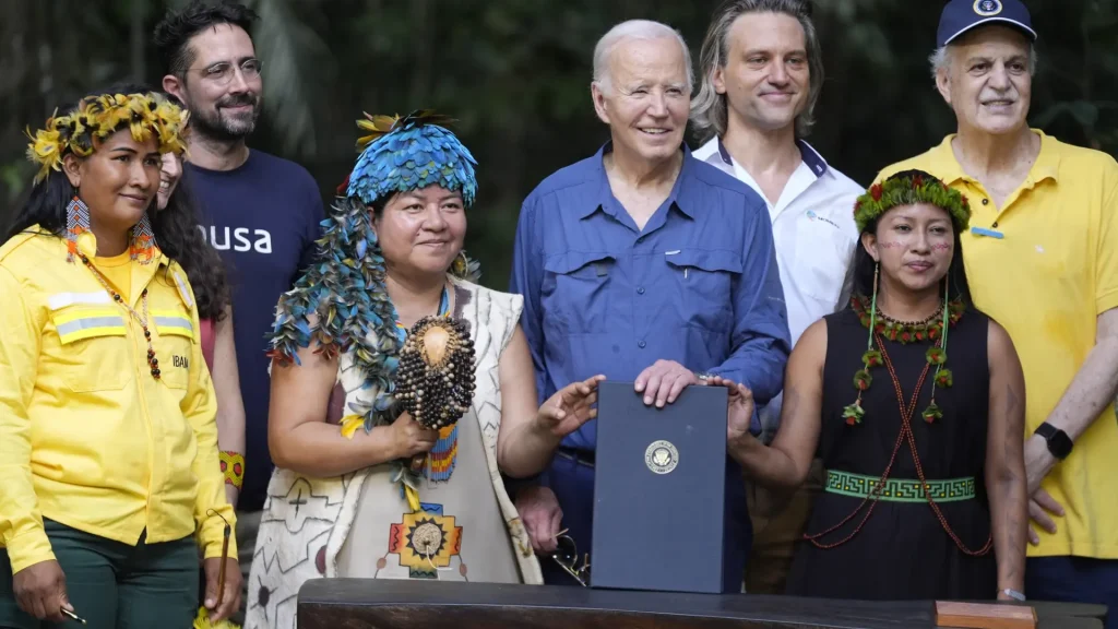 Biden hace historia en la Amazonía: un compromiso por el clima