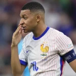 Deschamps sorprende al excluir a Kylian Mbappé de Francia