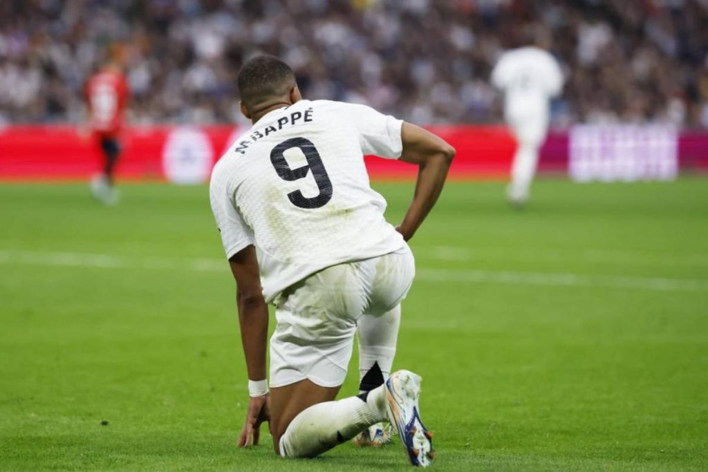 El dilema de Mbappé: cómo el rol de 9 afecta su rendimiento