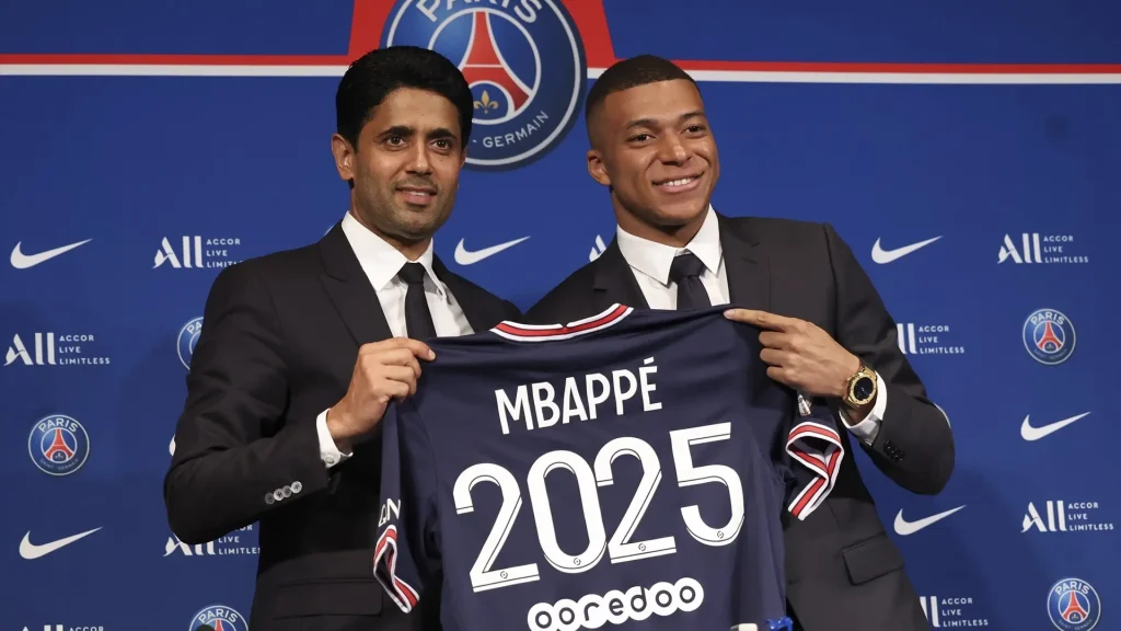 Guerra PSG y Mbappé: el club impugna pago millonario al jugador