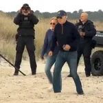 Joe Biden tropieza en la playa: ¿cómo afecta su salud presidencial?