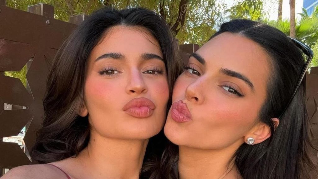 Kendall y Kylie Jenner: secretos revelados de su escapada en Mallorca