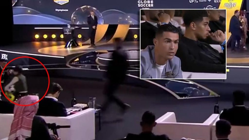 Emotivo acto de Cristiano Ronaldo con un niño intruso en la gala