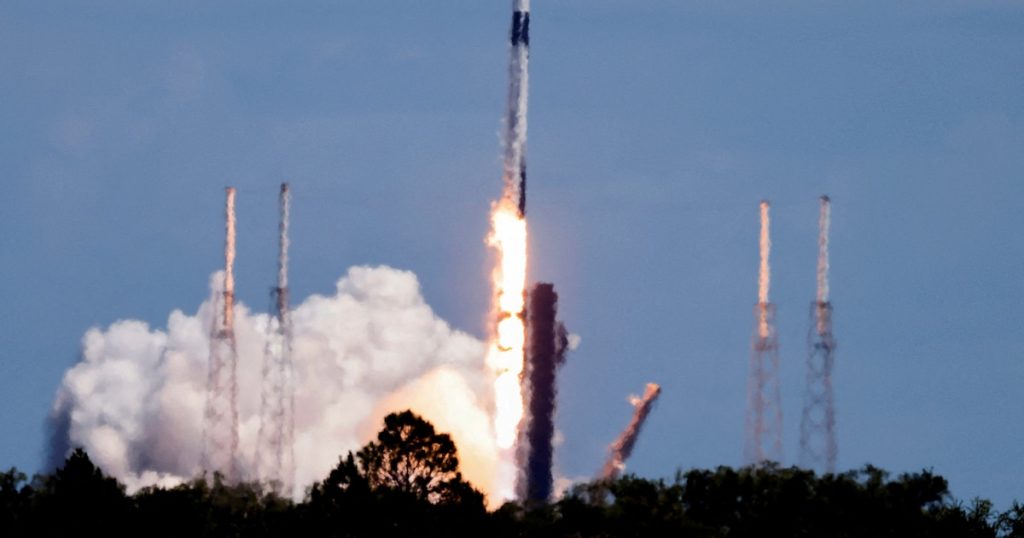 SpaceX lanza 21 satélites Starlink en Año Nuevo desde Florida