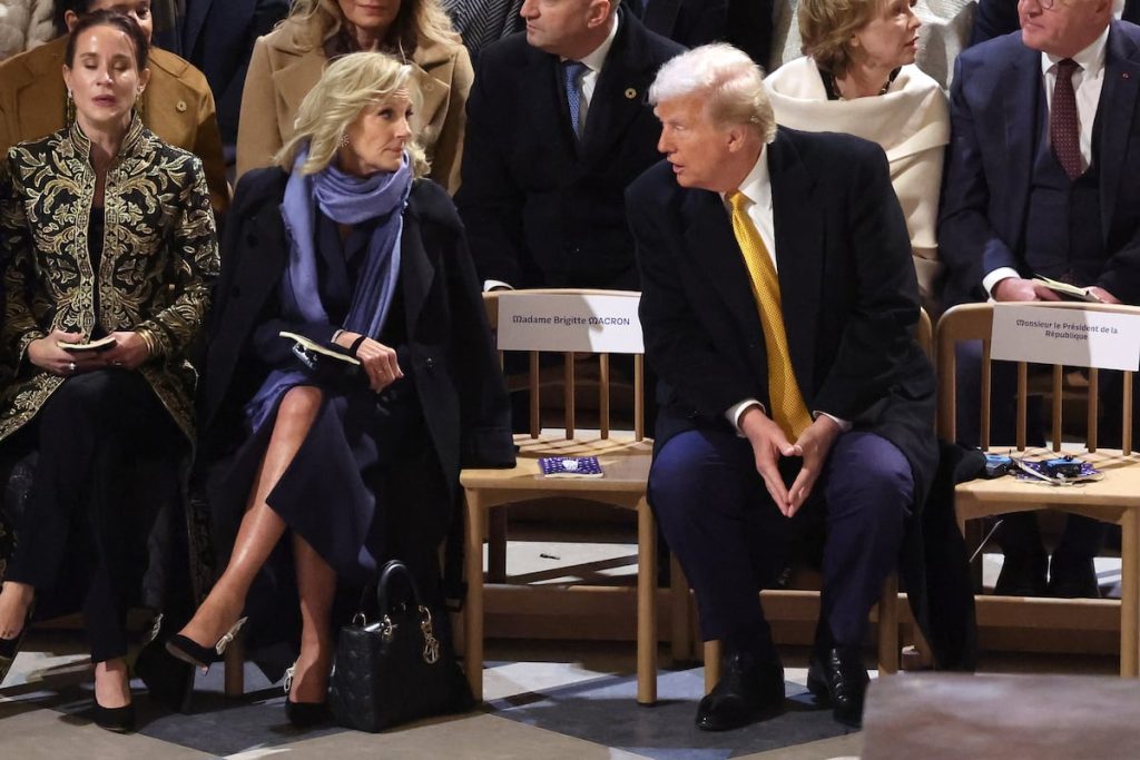 Trump lanza perfume nuevo usando foto con Jill Biden