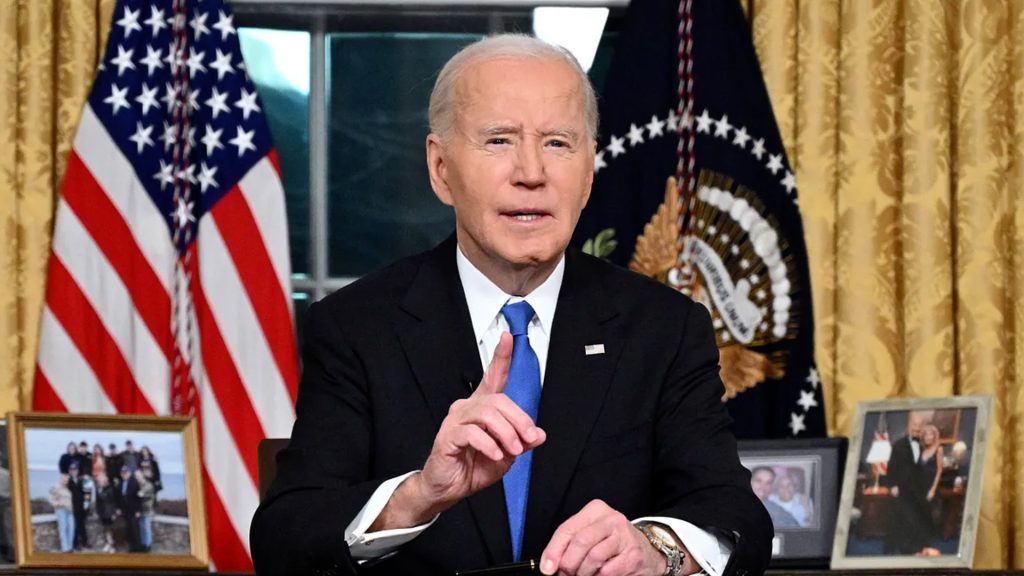 Biden alerta sobre el peligro del complejo tecnológico en EE. UU.