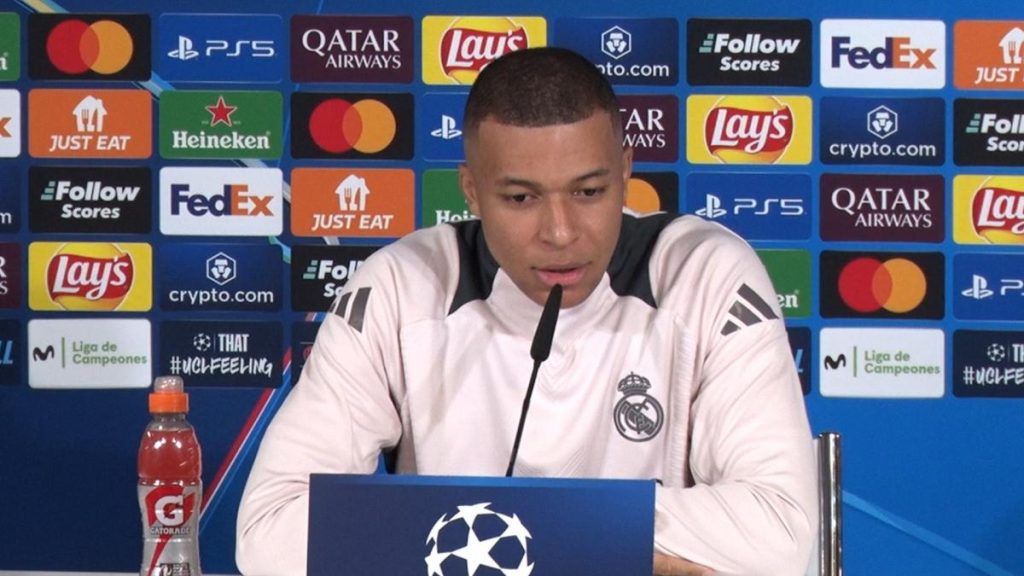 Mbappé revela su evolución: de tímido a líder en el campo